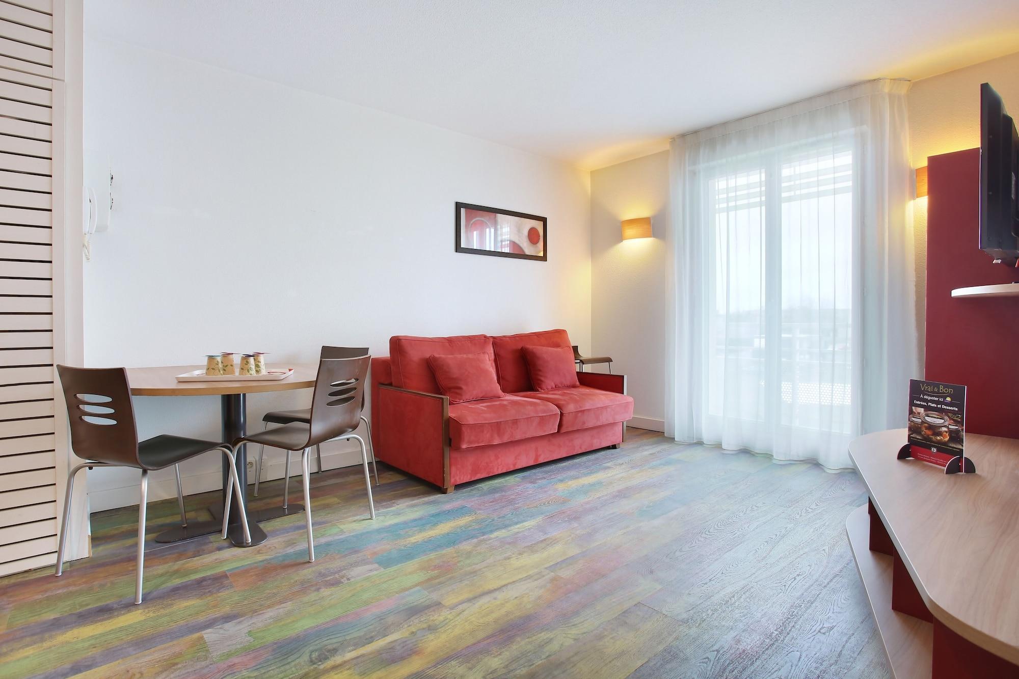Suite-Home Orleans-Saran Zewnętrze zdjęcie