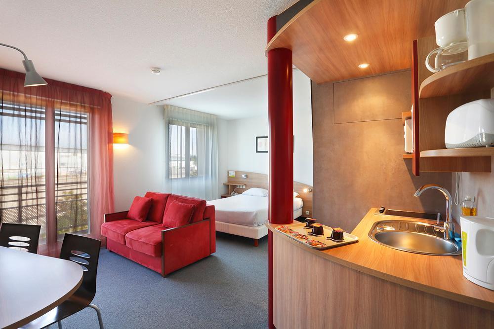 Suite-Home Orleans-Saran Zewnętrze zdjęcie