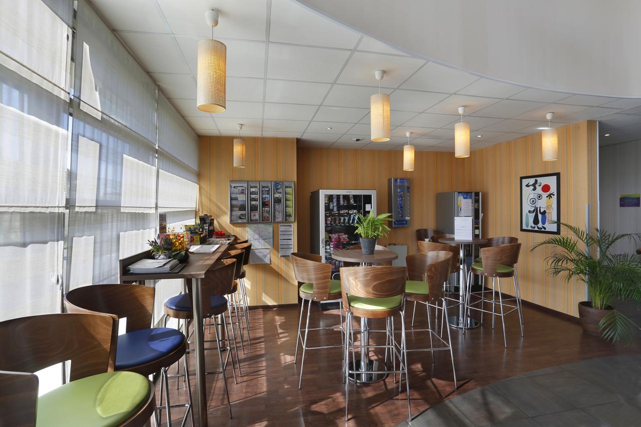 Suite-Home Orleans-Saran Zewnętrze zdjęcie