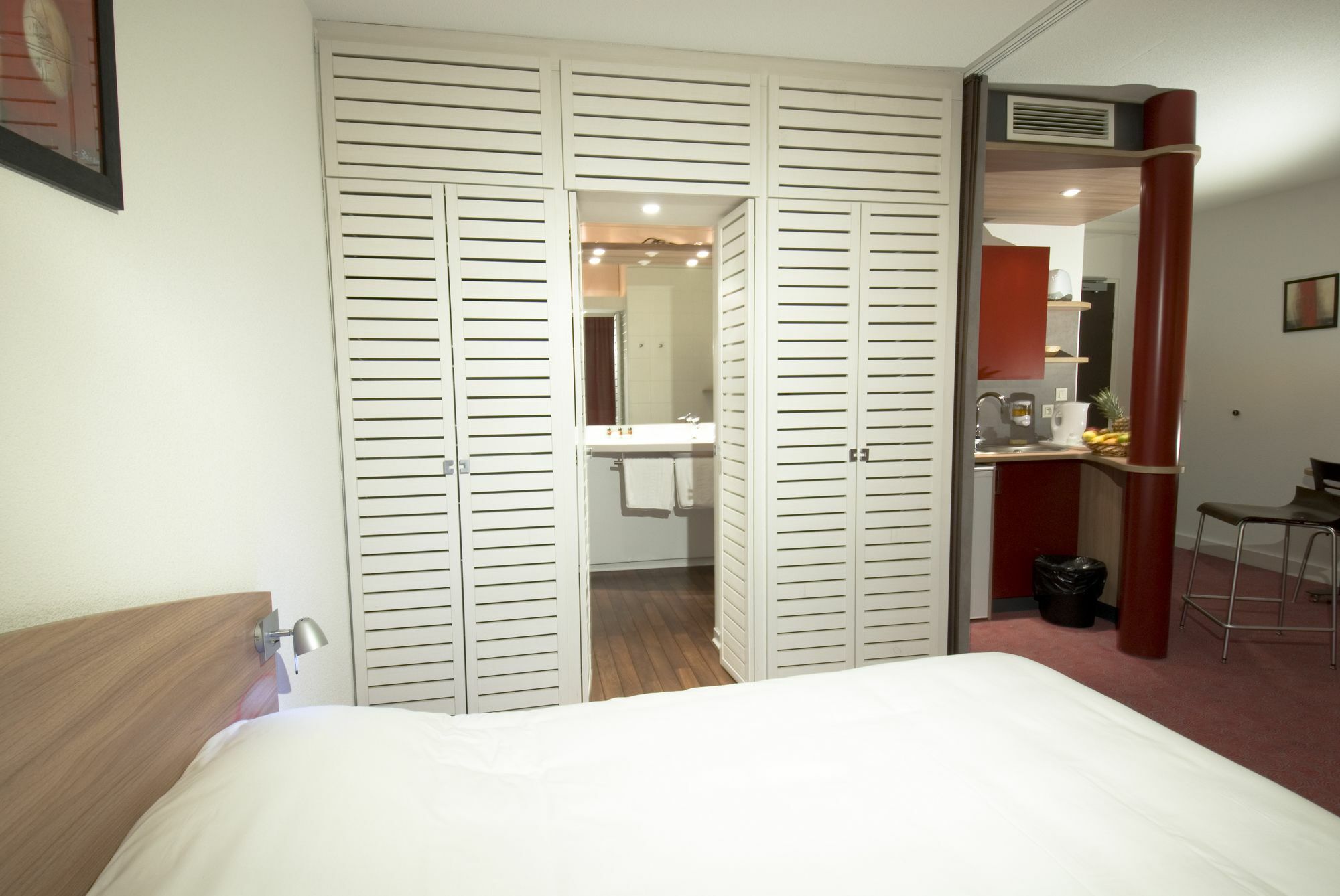 Suite-Home Orleans-Saran Zewnętrze zdjęcie