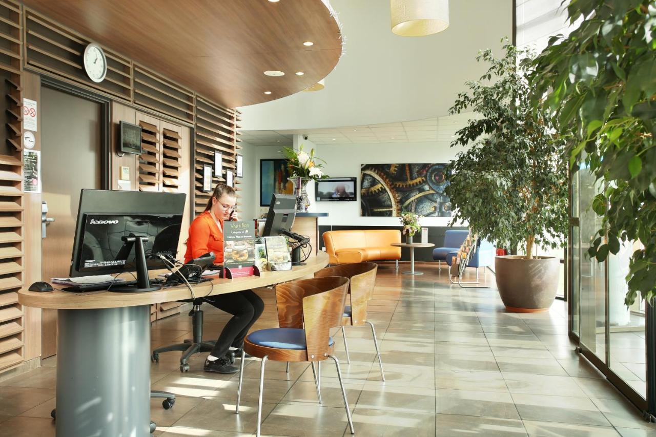 Suite-Home Orleans-Saran Zewnętrze zdjęcie